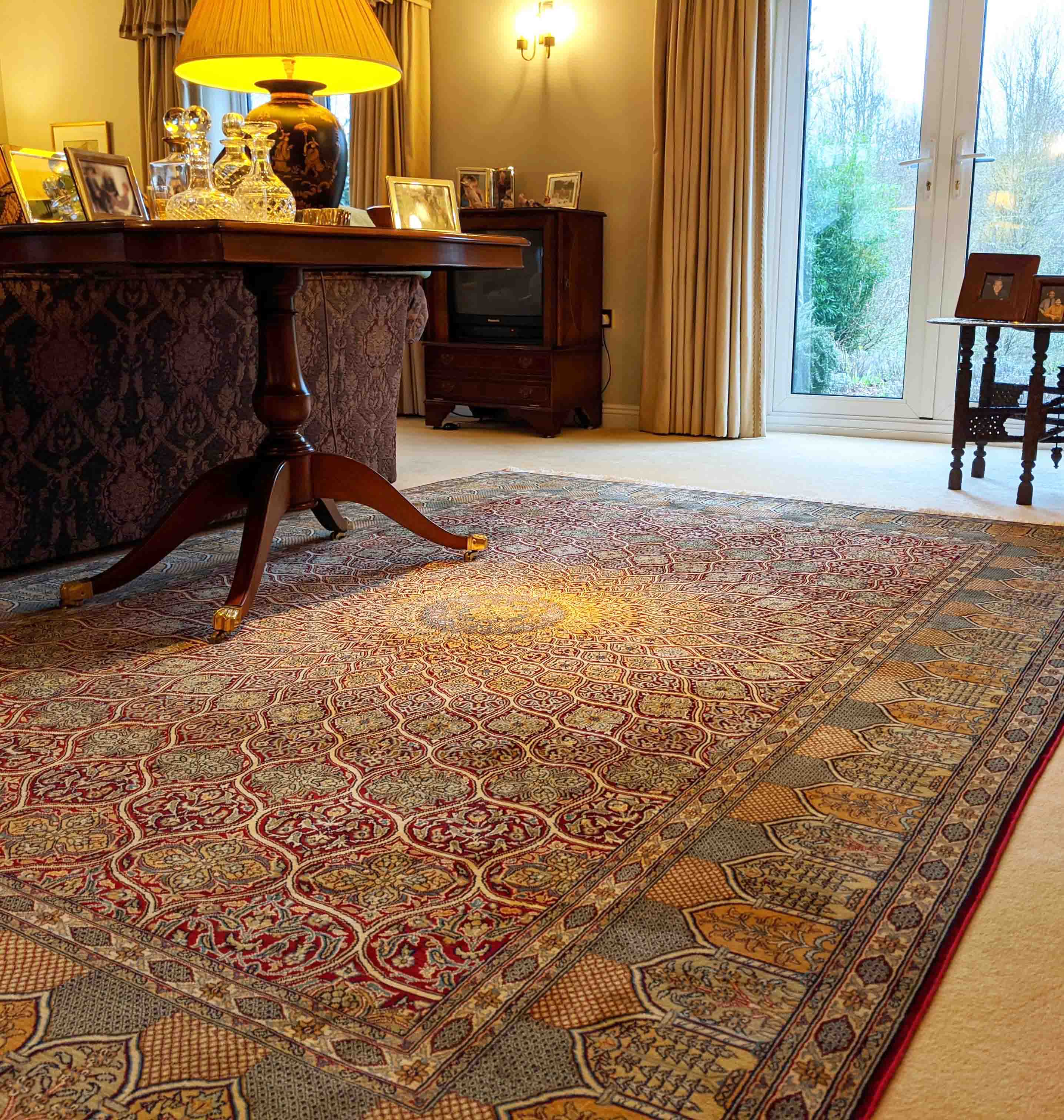 Beauty and Benefits of Silk Carpets